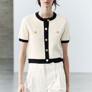 Knit contrast black & white cardigan short sleeve with gold buttons